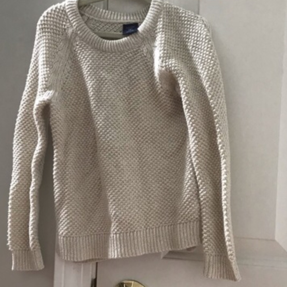 Baby gap sweater (5T) ivory w shine/ soft cotton